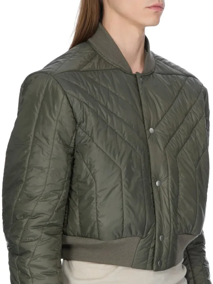 CHAQUETA DE VUELO ACOLCHADA CONCORDIANS FW25 DE RICK OWENS EN NYLON LIGERO BOSCO. RU02E1727NPT1-25