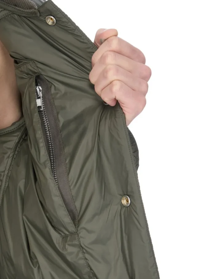 CHAQUETA DE VUELO ACOLCHADA CONCORDIANS FW25 DE RICK OWENS EN NYLON LIGERO BOSCO. RU02E1727NPT1-25