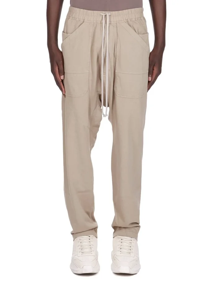 DRKSHDW FW25 CONCORDIANS CLASSIC CARGO CON CORDÓN EN JERSEY COMPACTO Y PESADO DIRTY PEARL DU02E7370RIG-88 DRKSHDW FW25 CONCORDIANS CLASSIC CARGO CON CORDÓN EN JERSEY COMPACTO Y PESADO DIRTY PEARL DU02E7370RIG-88