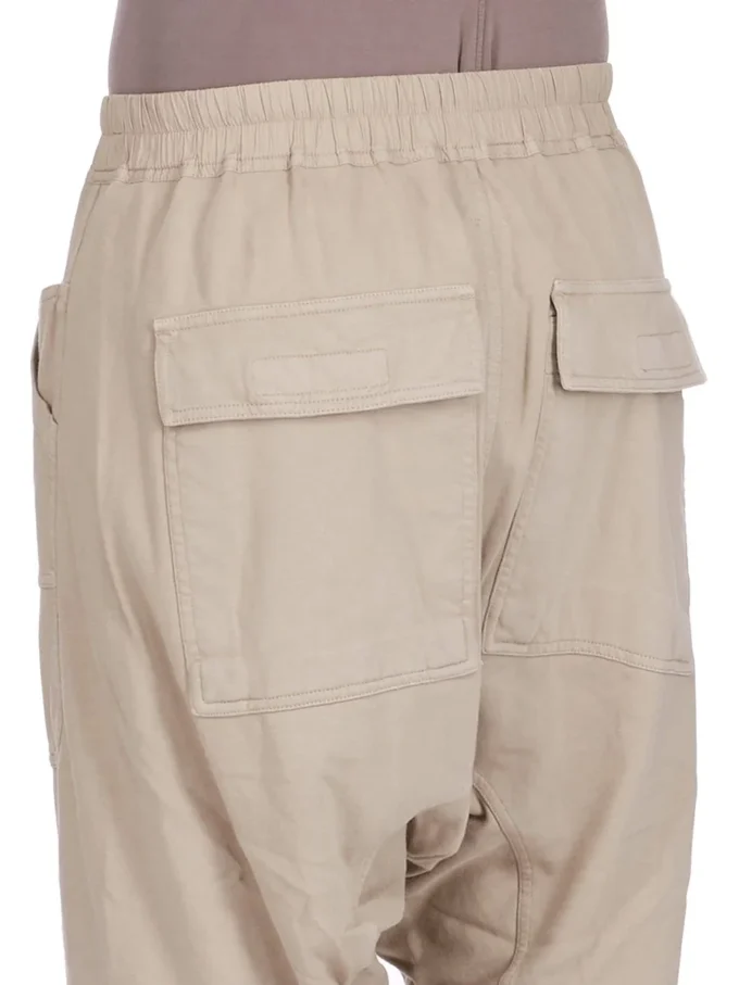 DRKSHDW FW25 CONCORDIANS CLASSIC CARGO CON CORDÓN EN JERSEY COMPACTO Y PESADO DIRTY PEARL DU02E7370RIG-88 DRKSHDW FW25 CONCORDIANS CLASSIC CARGO CON CORDÓN EN JERSEY COMPACTO Y PESADO DIRTY PEARL DU02E7370RIG-88