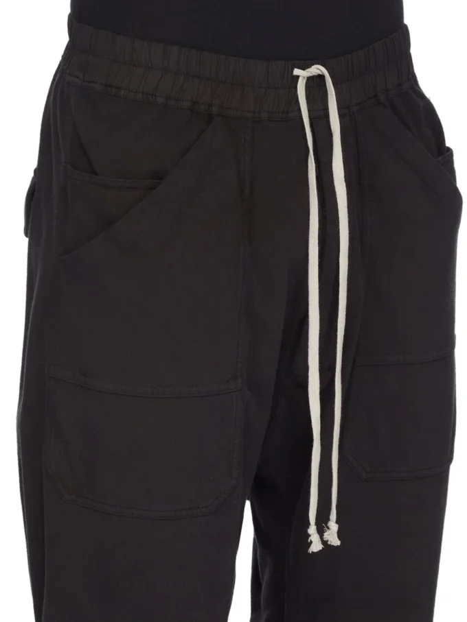 DRKSHDW FW25 CONCORDIANS CLASSIC CARGO CON CORDÓN EN JERSEY COMPACTO Y PESADO NEGRO DU02E7370RIG-09 DRKSHDW FW25 CONCORDIANS CLASSIC CARGO CON CORDÓN EN JERSEY COMPACTO Y PESADO NEGRO DU02E7370RIG-09