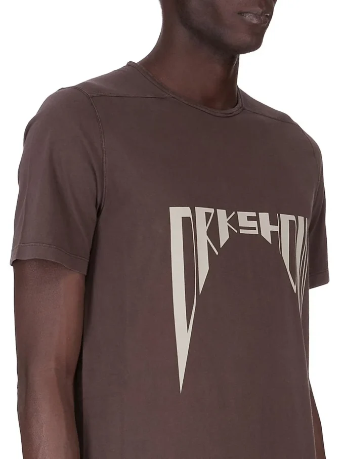 DRKSHDW FW25 CONCORDIANS NIVEL T EN JERSEY DE ALGODÓN DE PESO MEDIO COLOR POLVO OSCURO SUCIO/PERA DU02E7250RNEP4P-7808 DRKSHDW FW25 CONCORDIANS NIVEL T EN JERSEY DE ALGODÓN DE PESO MEDIO COLOR POLVO OSCURO SUCIO/PERA DU02E7250RNEP4P-7808