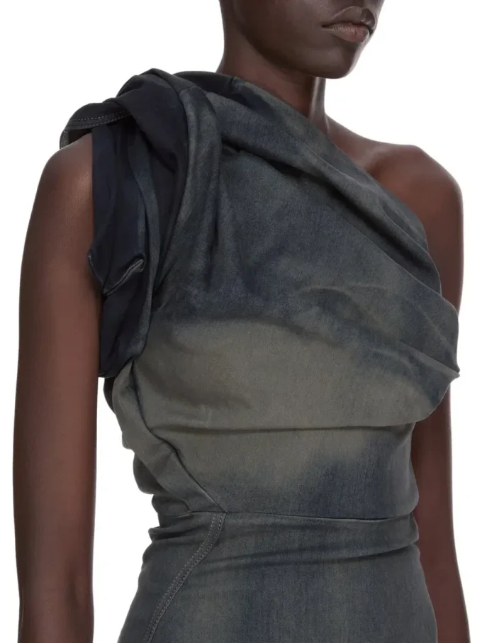 VESTIDO CONCORDIANS TWIST DE RICK OWENS FW25 EN DENIM ELÁSTICO CON FLECOS DEGRADADO DRKDUST. RP02E4521SDKDEG-78D VESTIDO CONCORDIANS TWIST DE RICK OWENS FW25 EN DENIM ELÁSTICO CON FLECOS DEGRADADO DRKDUST. RP02E4521SDKDEG-78D